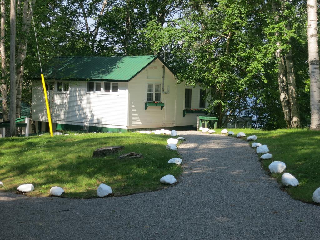 Birch Cliff Lodge On Baptiste Lake Highland Grove Kültér fotó