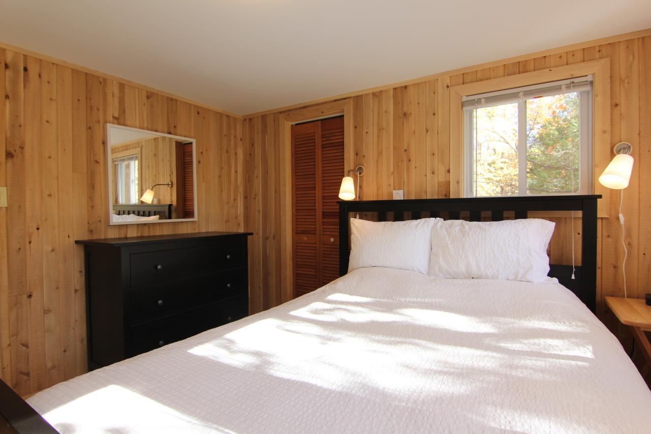Birch Cliff Lodge On Baptiste Lake Highland Grove Kültér fotó